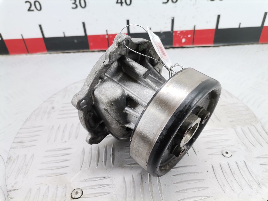 Насос водяной (помпа) AUDI 80 B4 1991-1996