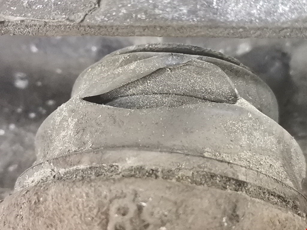 Суппорт задний правый RENAULT Laguna 2001-2007