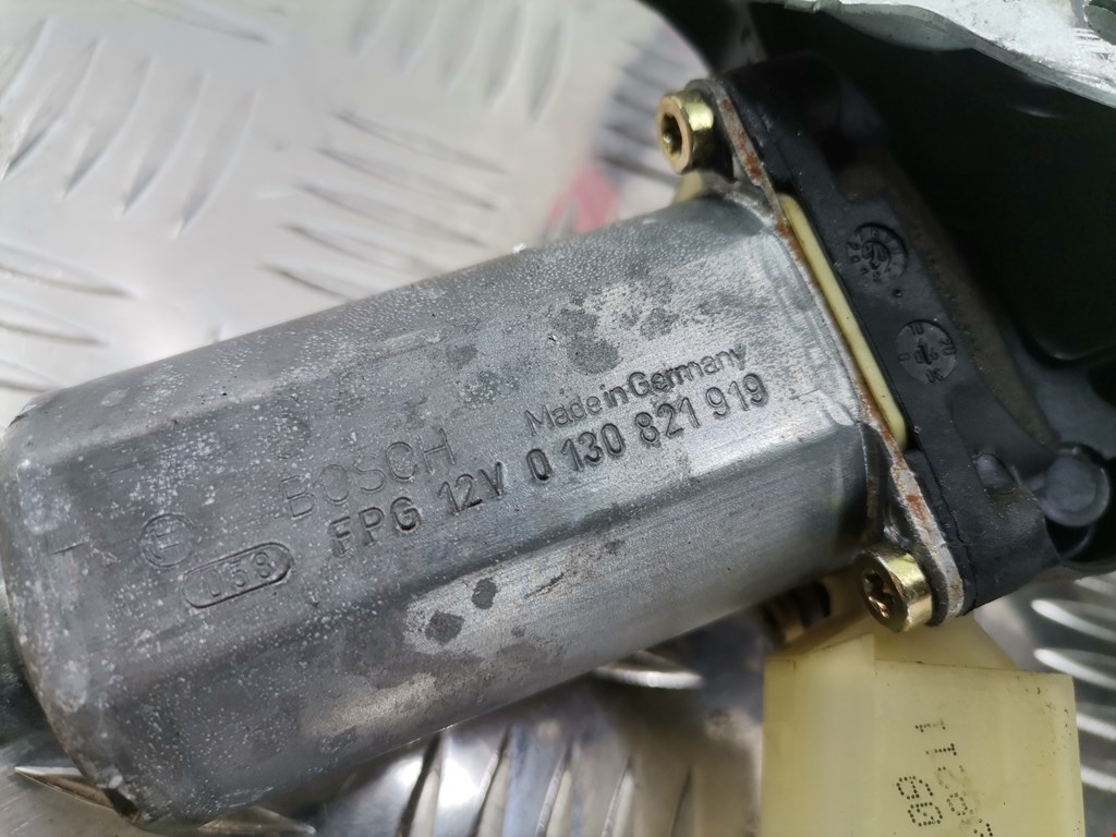 Стеклоподъемник передний правый MERCEDES-BENZ CLK-Class W208 1997-2002