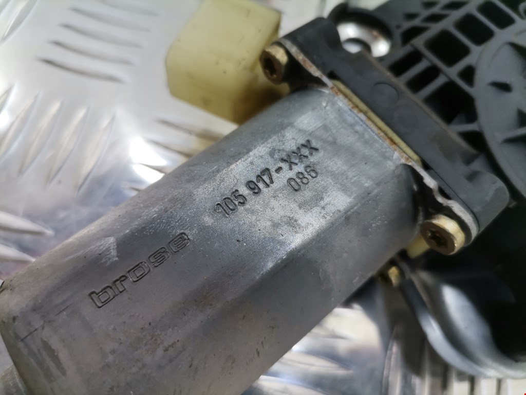 Стеклоподъемник передний правый MERCEDES-BENZ CLK-Class W208 1997-2002