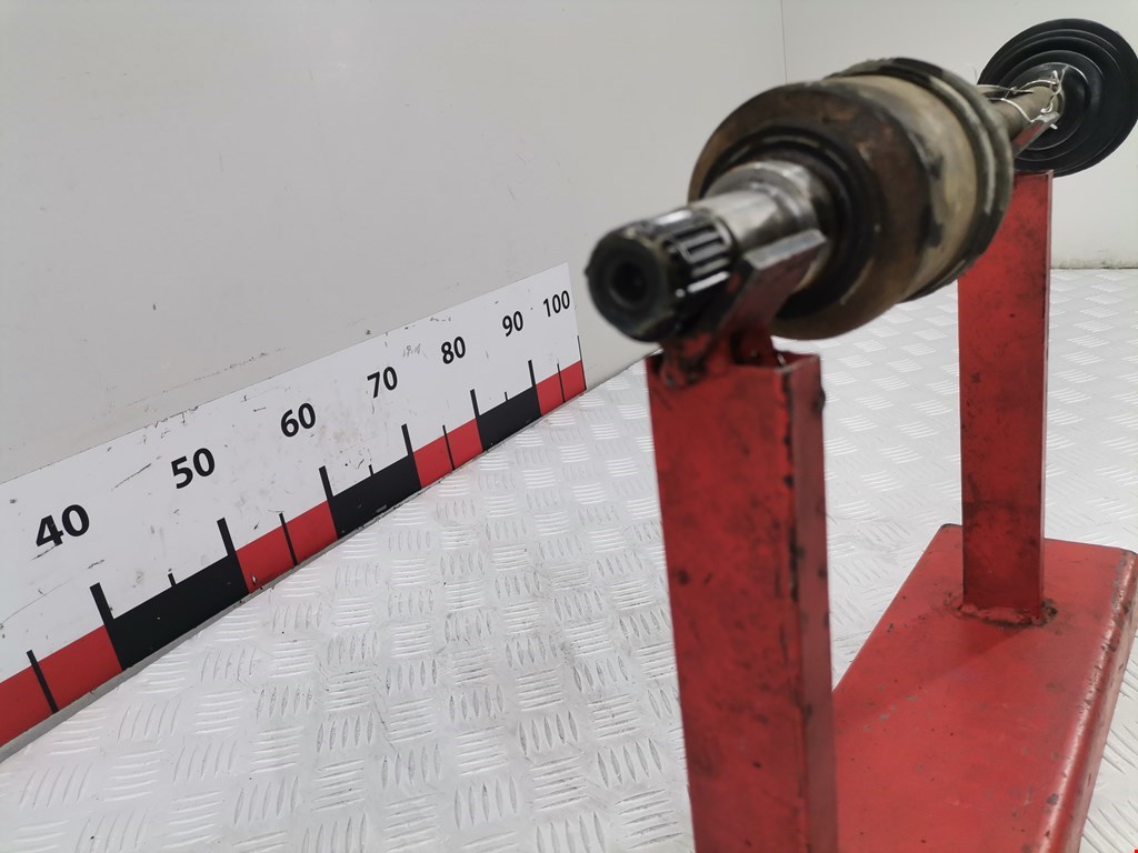 Полуось (привод, приводной вал) передняя левая FIAT Punto II (188) 1999-2007