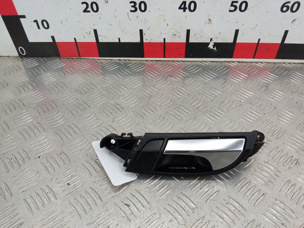 Ручка дверная передняя внутренняя левая AUDI Q7 I 2006-2015