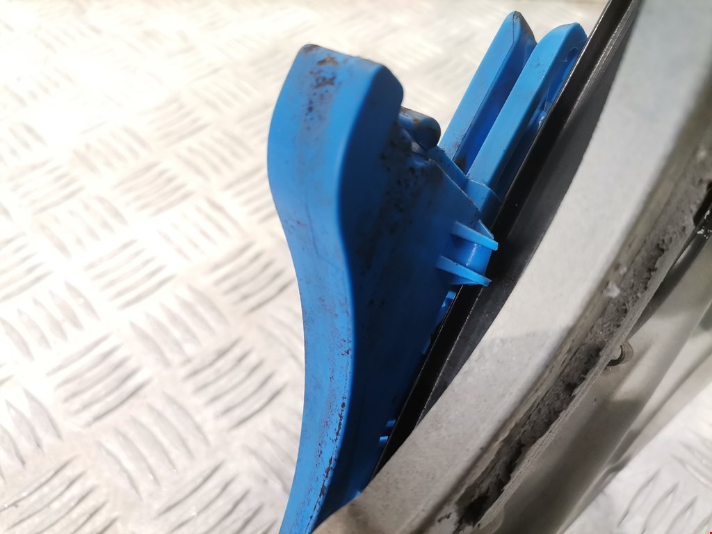 Стеклоподъемник задний правый VOLKSWAGEN Bora 1998-2005