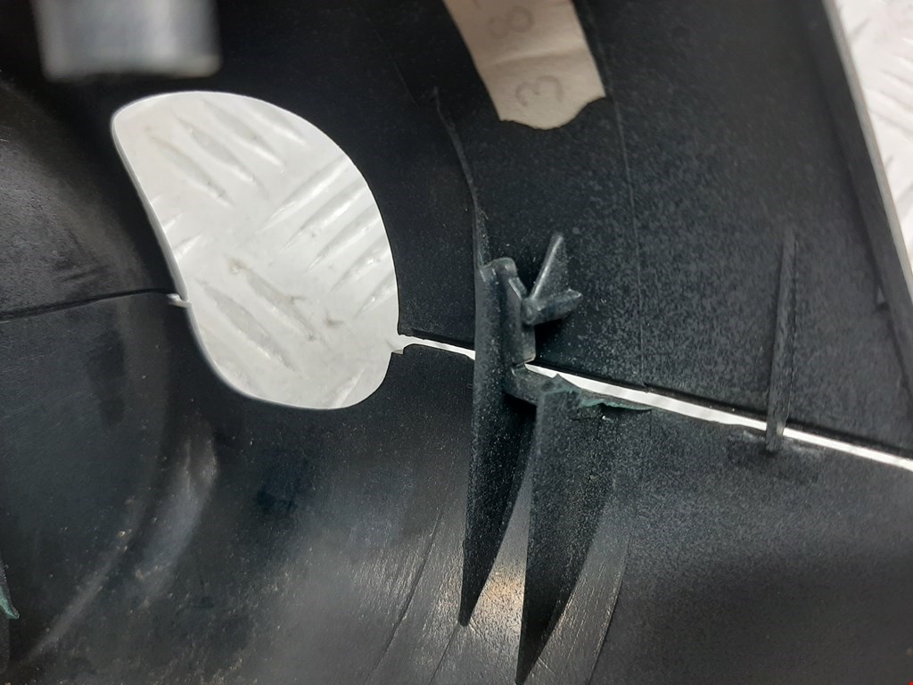 Кожух рулевой колонки RENAULT Scenic I 1996-2003