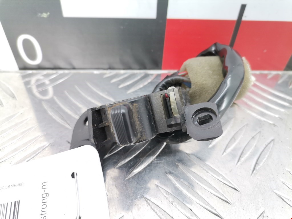 Кнопка стеклоподъемника SUBARU Forester I 1997-2002