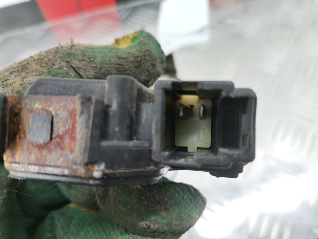 Замок двери задней левой SUBARU Forester I 1997-2002