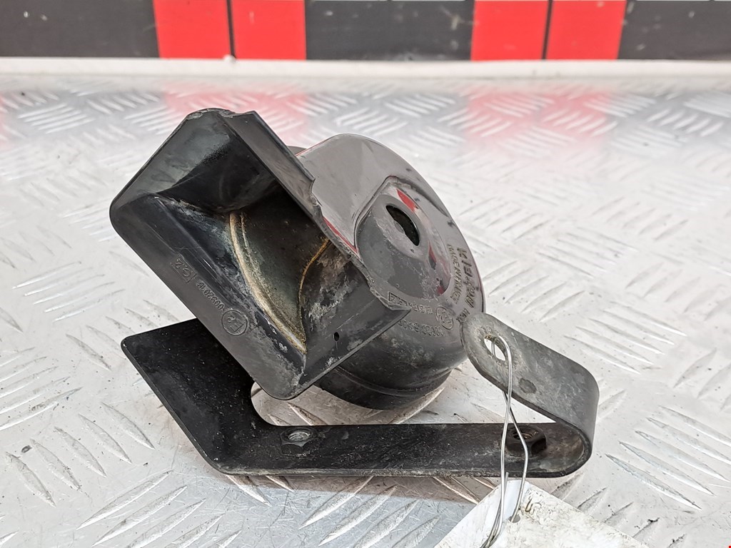 Сигнал звуковой (гудок клаксон) AUDI A4 B5 1995-2001