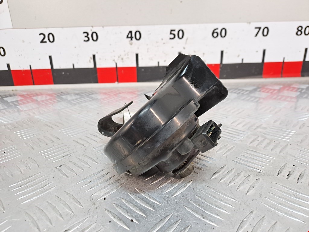 Сигнал звуковой (гудок клаксон) AUDI A4 B5 1995-2001