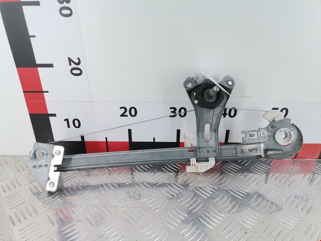 Стеклоподъемник механический двери задней левой Peugeot 206 (1998-2006)