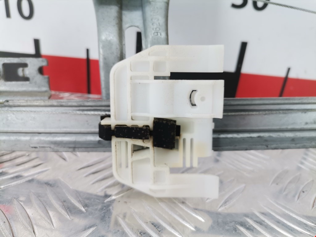 Стеклоподъемник задний левый PEUGEOT 206 1998-2012