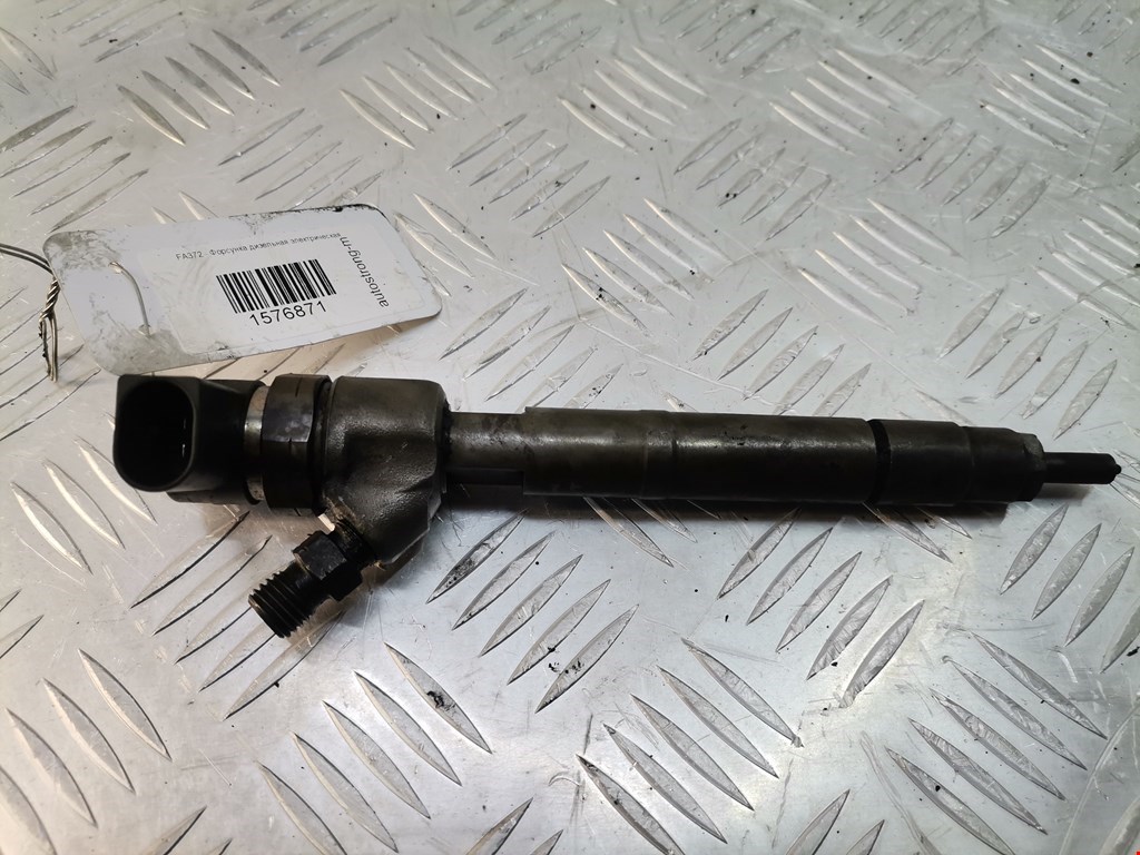 Форсунка дизельная электрическая MERCEDES-BENZ C-Class C-klasse W203 2000-2007