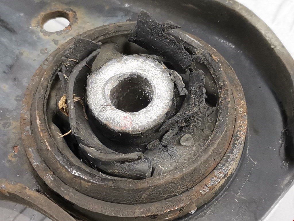 Рычаг передний правый VOLKSWAGEN Jetta VI 2011-2017