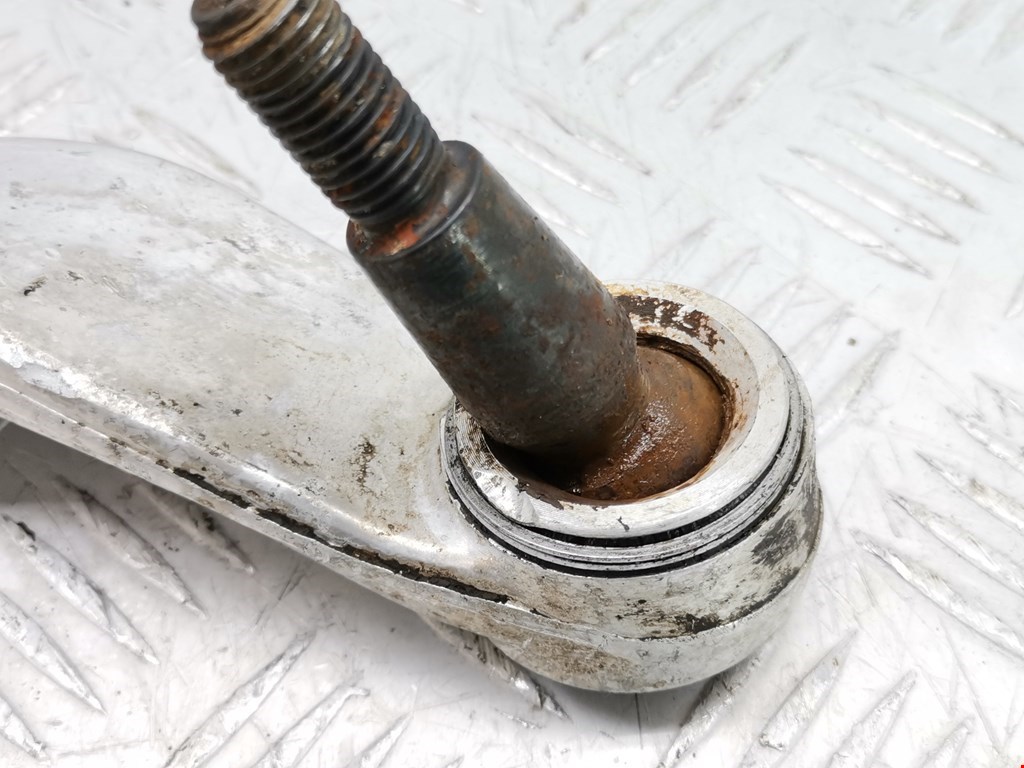 Рычаг передний правый AUDI A4 B5 1995-2001