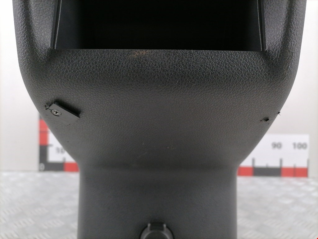 Подлокотник в салон PEUGEOT Partner 2008-2018