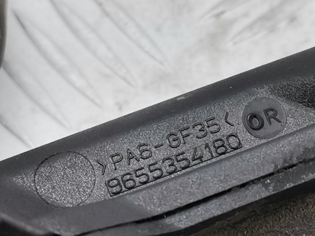 Горловина маслозаливная (залива масла) FORD C-MAX 2003-2010