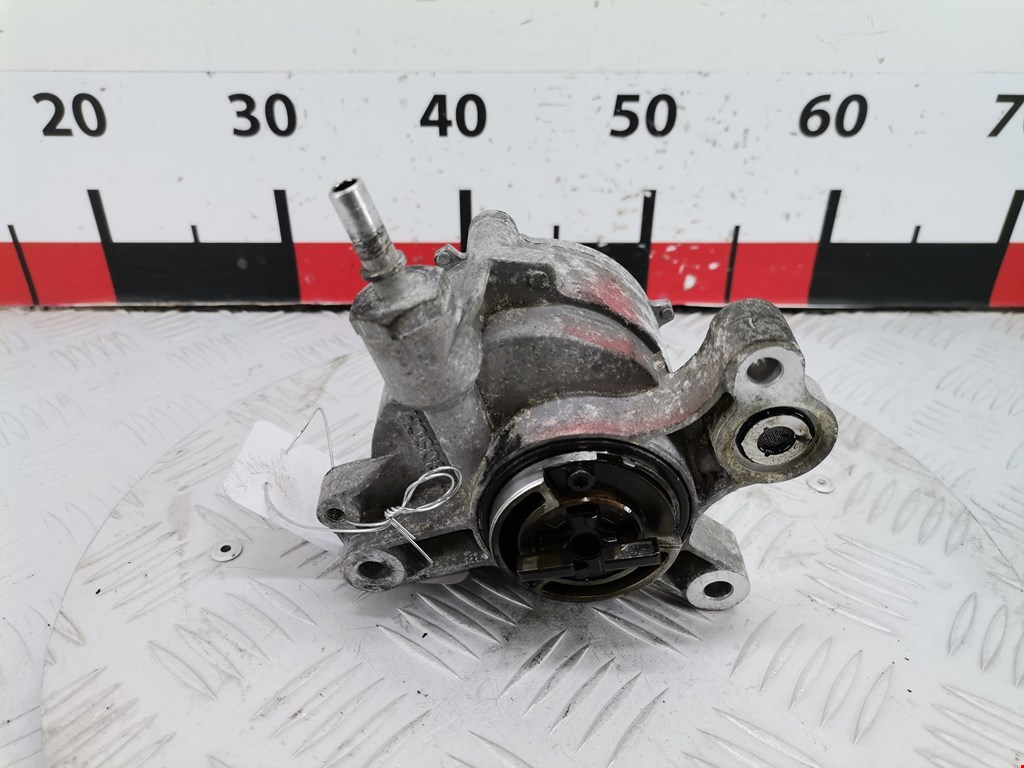 Насос вакуумный Ford C-MAX 1 (2003-2010)