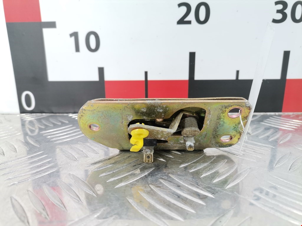 Замок багажника (крышки двери) VOLVO S40 I 1995-2004