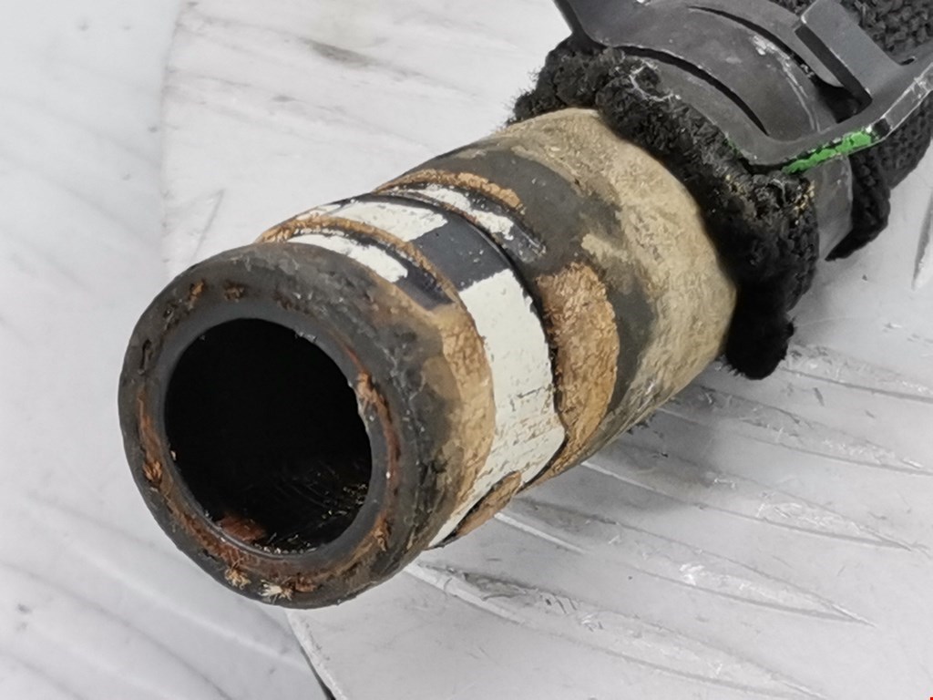 Патрубок CITROEN Xantia 1993-2002