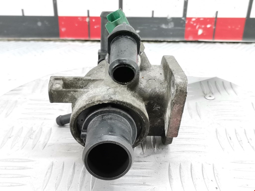 Корпус термостата FIAT Grande Punto 2005-2009