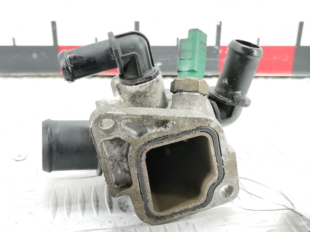 Корпус термостата FIAT Grande Punto 2005-2009