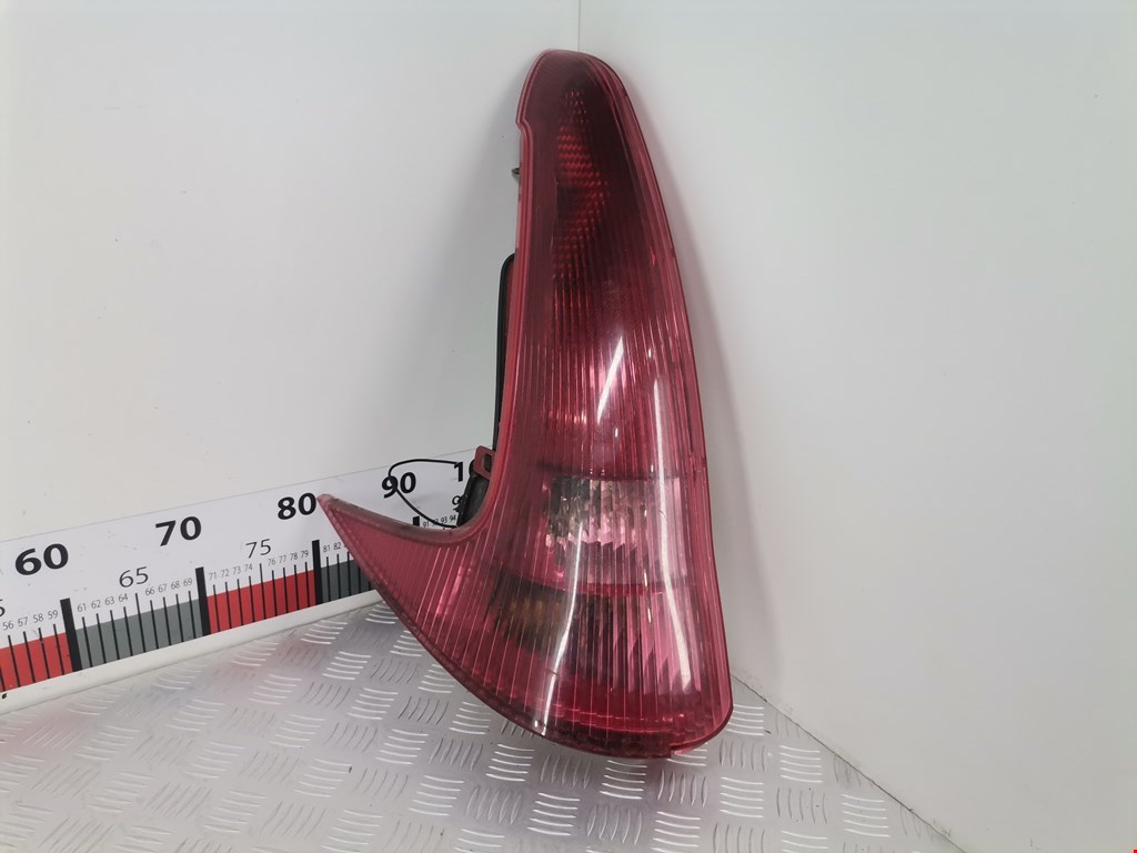 Фонарь задний левый PEUGEOT 206 1998-2012