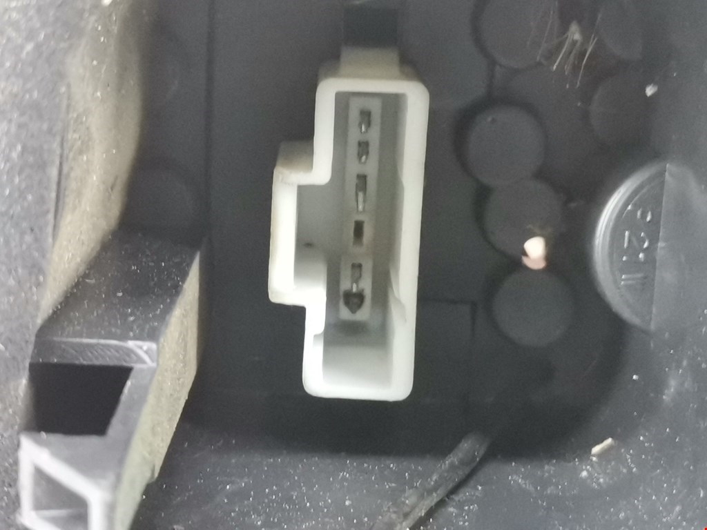 Фонарь задний левый PEUGEOT 206 1998-2012