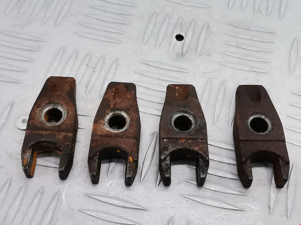 Кронштейн форсунки CITROEN Xantia 1993-2002