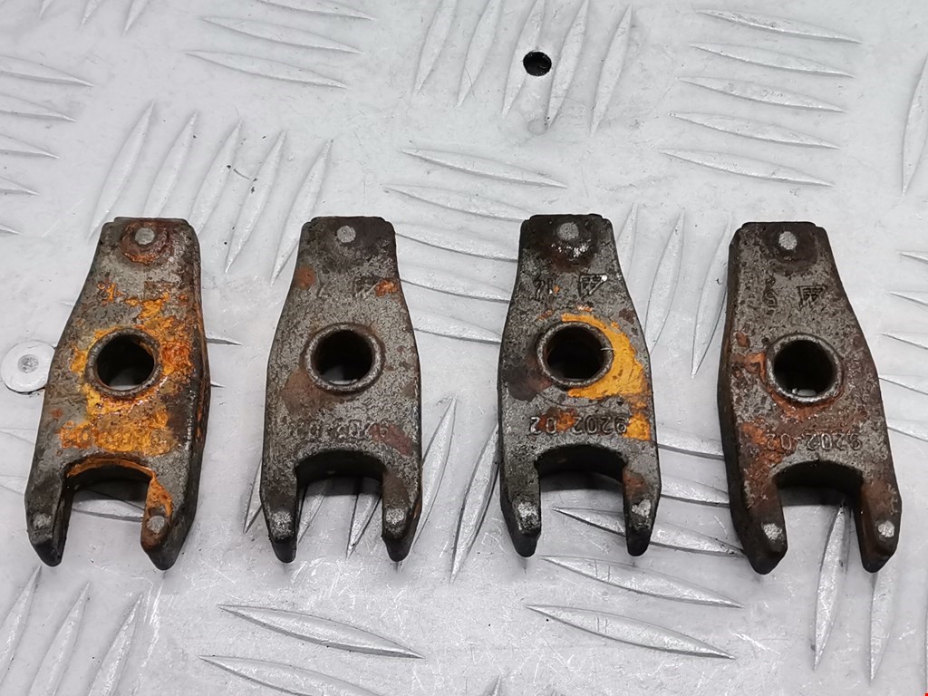 Кронштейн форсунки CITROEN Xantia 1993-2002