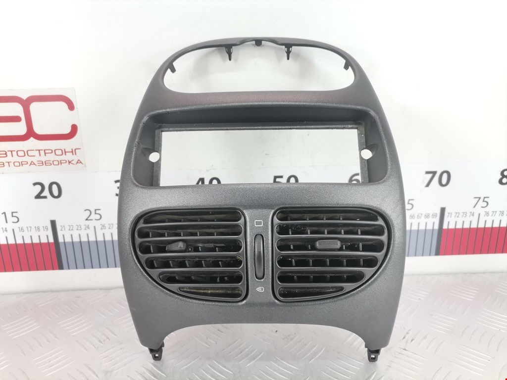 Дефлектор воздушный PEUGEOT 206 1998-2012