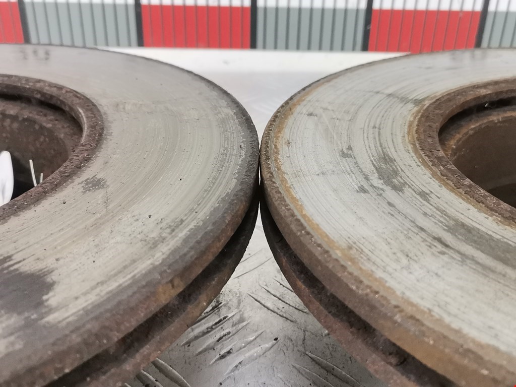 Диск тормозной передний BMW 5er 5 серия E39 1995-2004