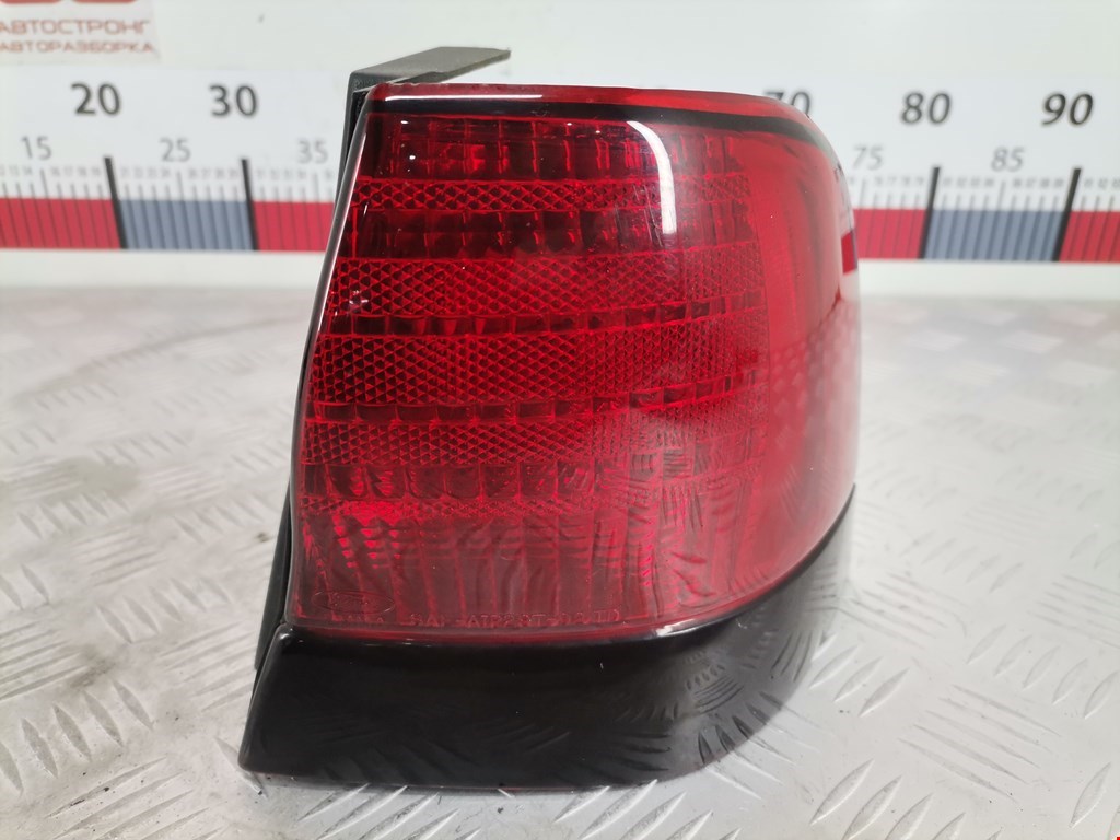 Фонарь задний правый FORD Thunderbird X (Super Birds) 1988-1997