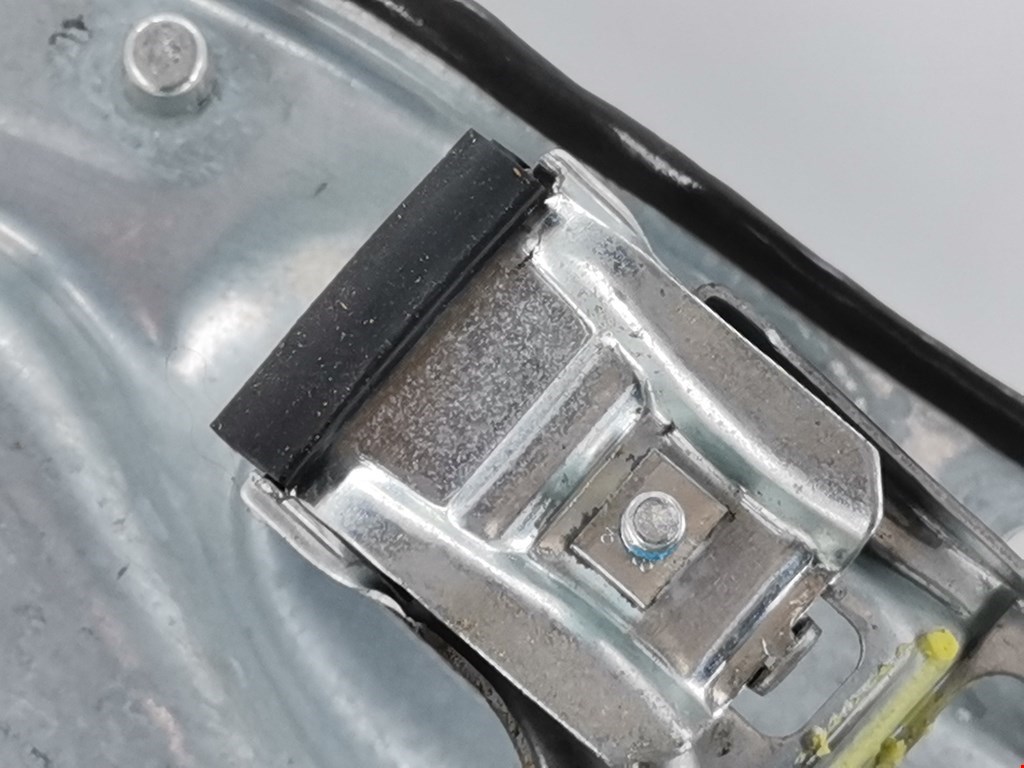 Стеклоподъемник задний правый FORD Focus II 2005-2011