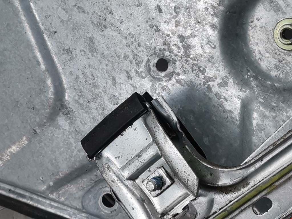 Стеклоподъемник задний правый FORD Focus II 2005-2011