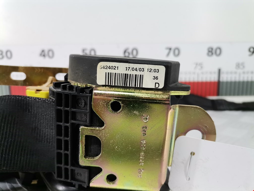 Ремень безопасности передний правый VOLKSWAGEN Polo IV 2001-2009