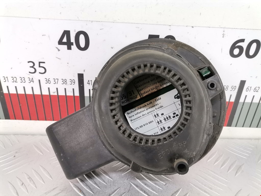 Лючок бензобака VOLKSWAGEN Golf IV 1997-2003