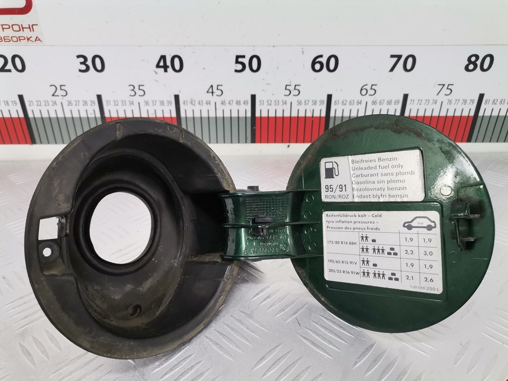 Лючок бензобака VOLKSWAGEN Golf IV 1997-2003