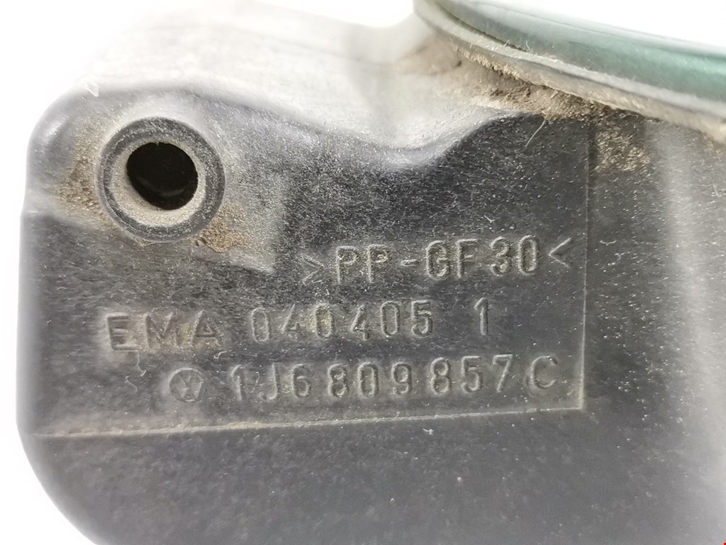 Лючок бензобака VOLKSWAGEN Golf IV 1997-2003