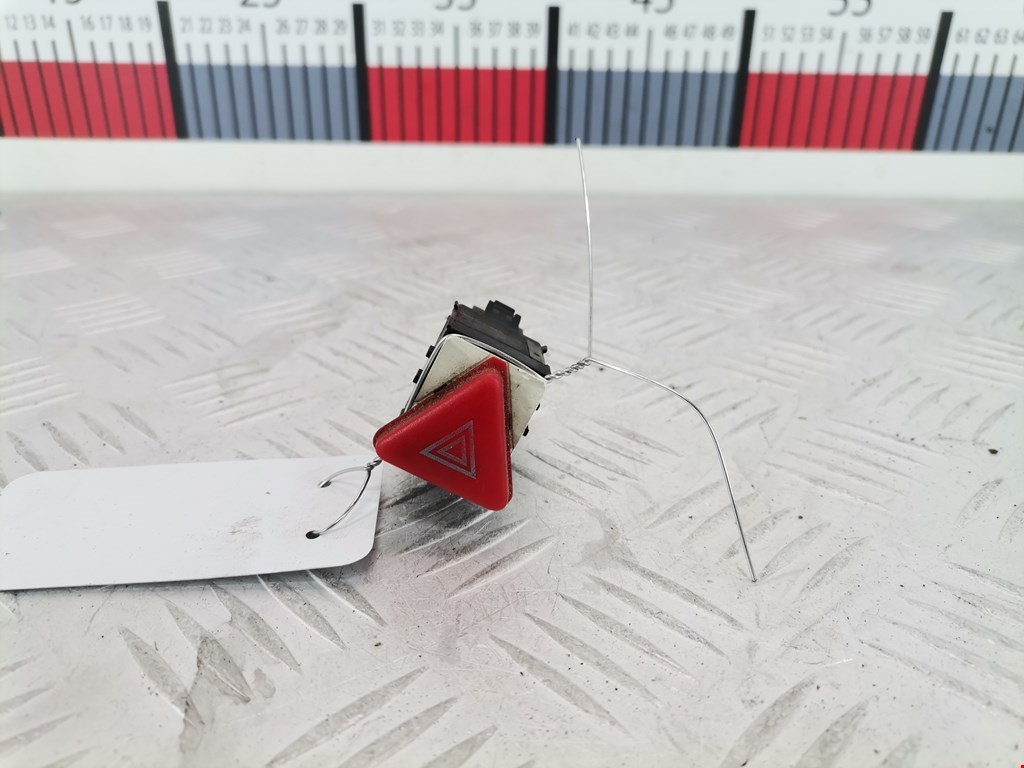 Кнопка аварийной сигнализации (аварийки) SKODA Fabia MK1 1999-2006