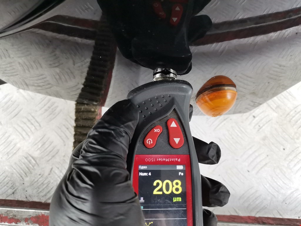 Крыло переднее левое JEEP Liberty 2000-2007