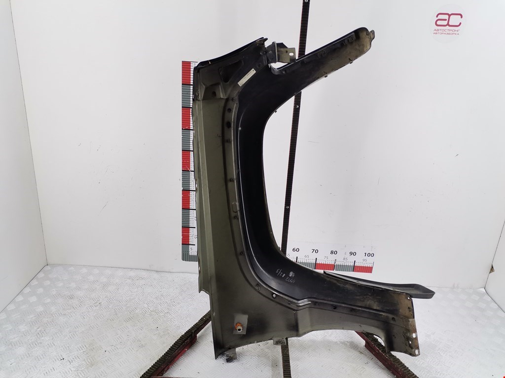 Крыло переднее левое JEEP Liberty 2000-2007