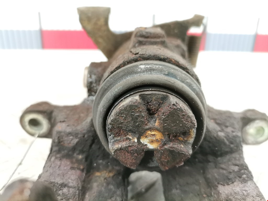 Суппорт задний правый FORD Focus I 1998-2005