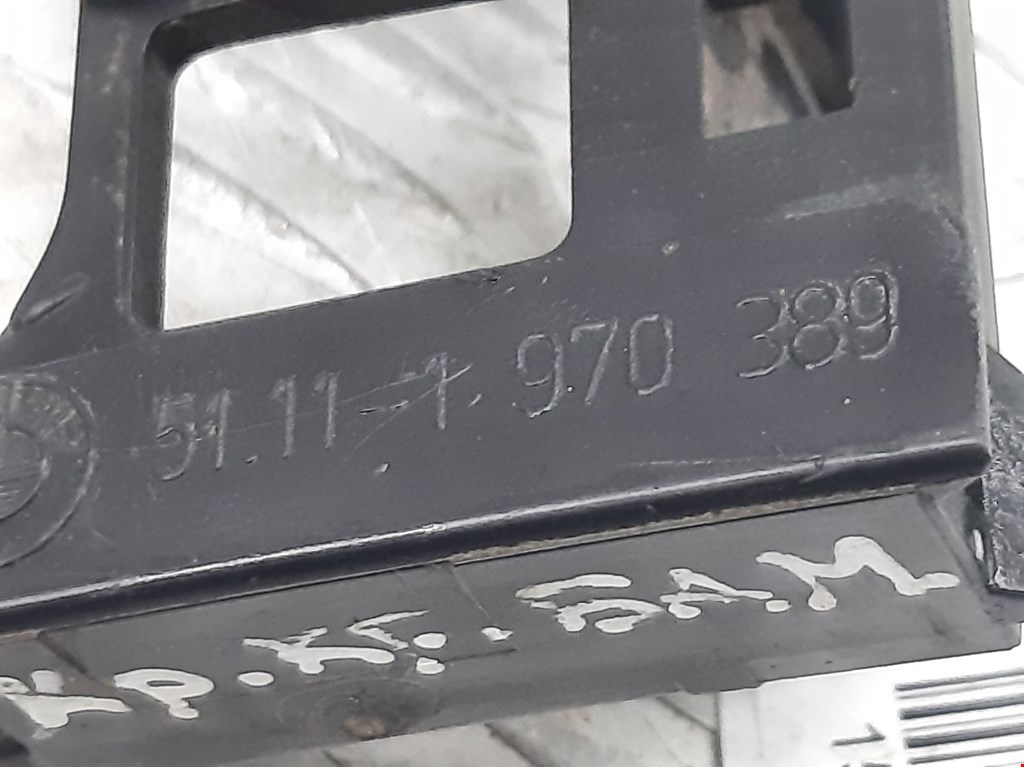 Кронштейн заднего бампера левый правый BMW 7er 7 серия E38 1994-2001