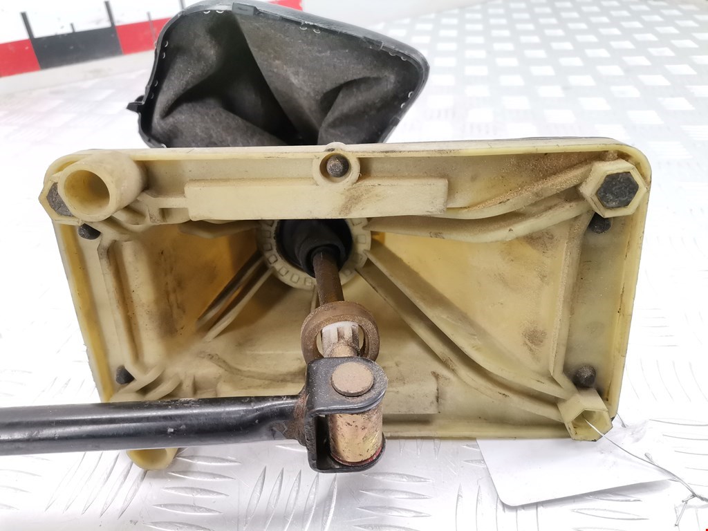 Кулиса (селектор) АКПП/МКПП в салоне RENAULT Laguna 2001-2007