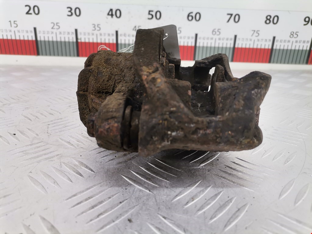 Суппорт передний правый PEUGEOT 206 1998-2012