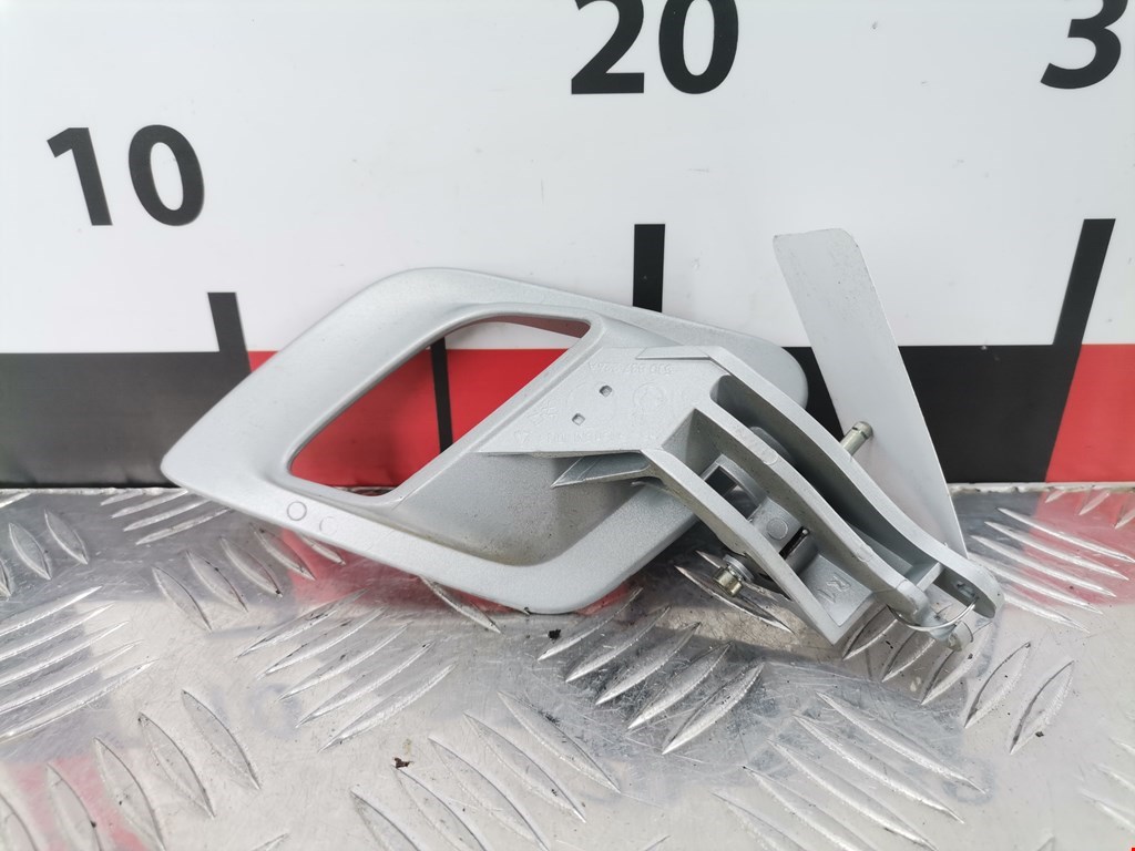 Ручка дверная задняя внутренняя правая SKODA Fabia MK2 5J 2007-2014