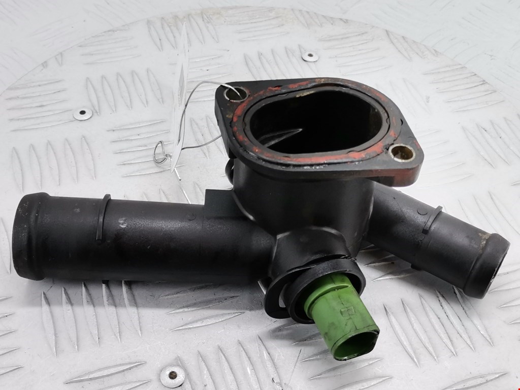 Тройник системы охлаждения VOLKSWAGEN Golf IV 1997-2003