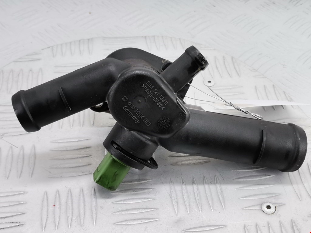 Тройник системы охлаждения VOLKSWAGEN Golf IV 1997-2003