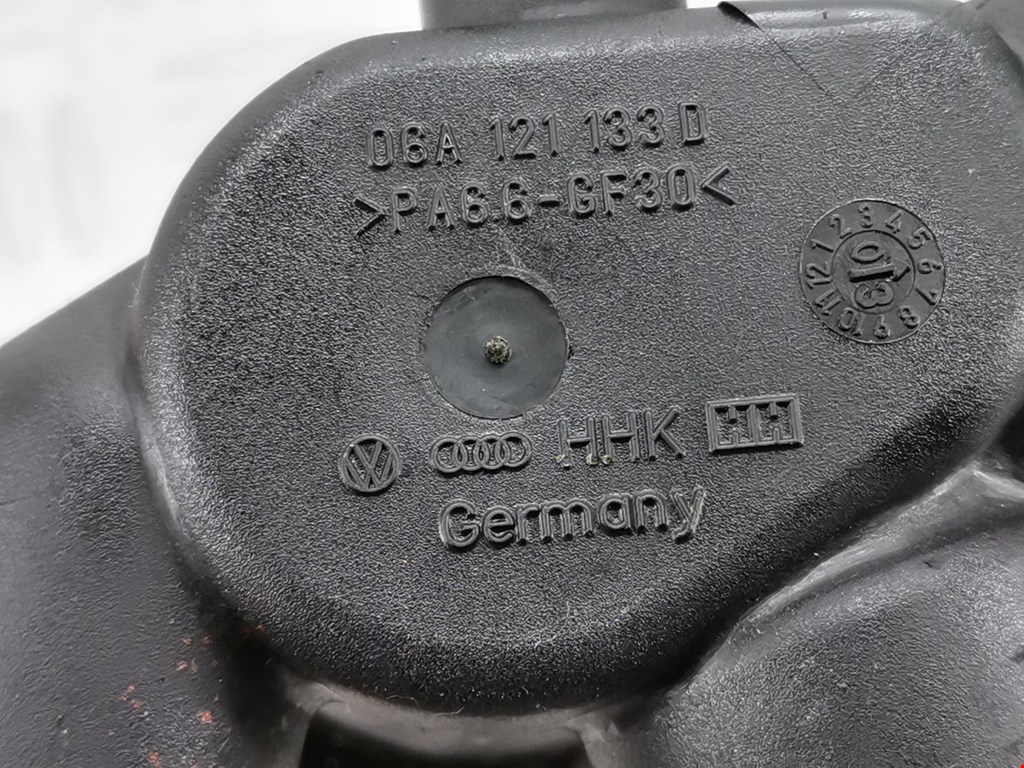 Тройник системы охлаждения VOLKSWAGEN Golf IV 1997-2003