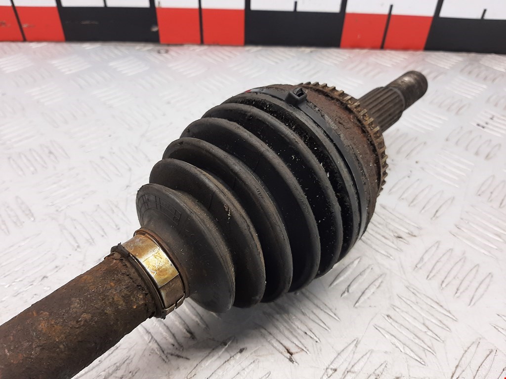 Полуось (привод, приводной вал) передняя правая TOYOTA RAV 4 XA20 2000-2005