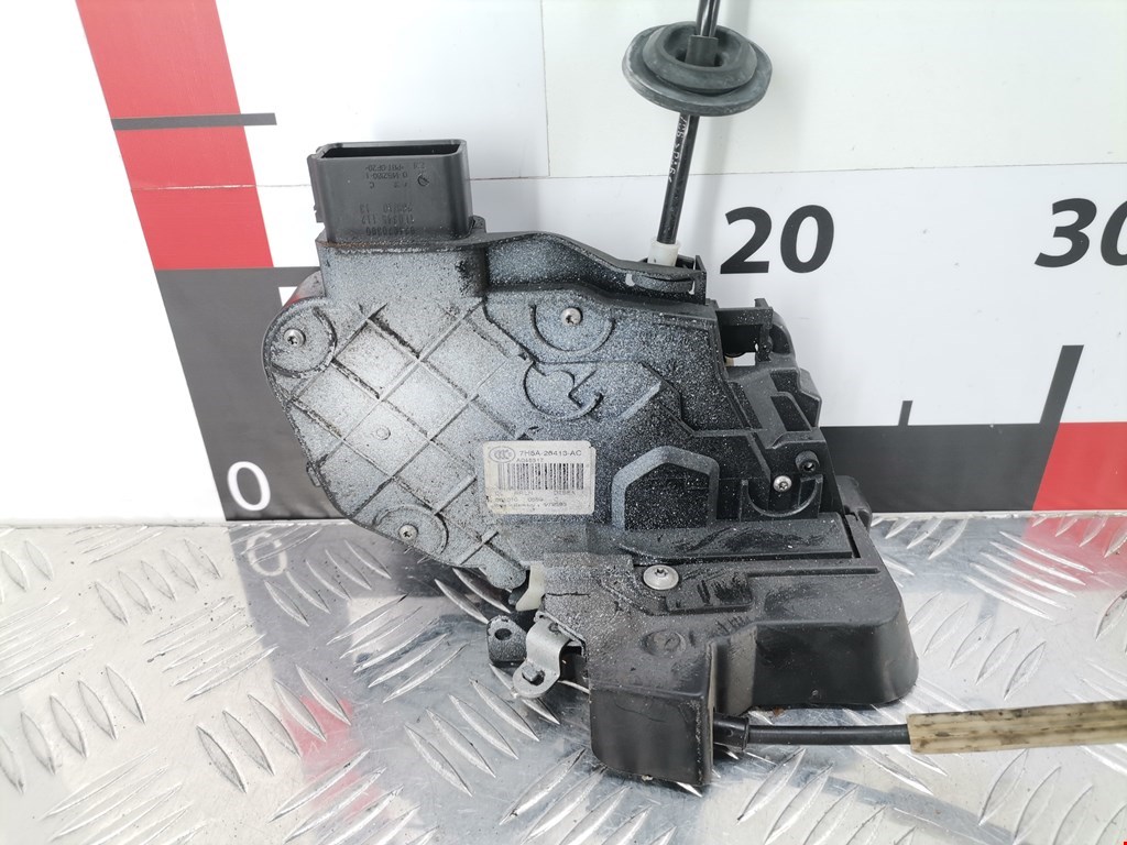 Замок двери задней левой LAND ROVER Range Rover Sport 2005-2013